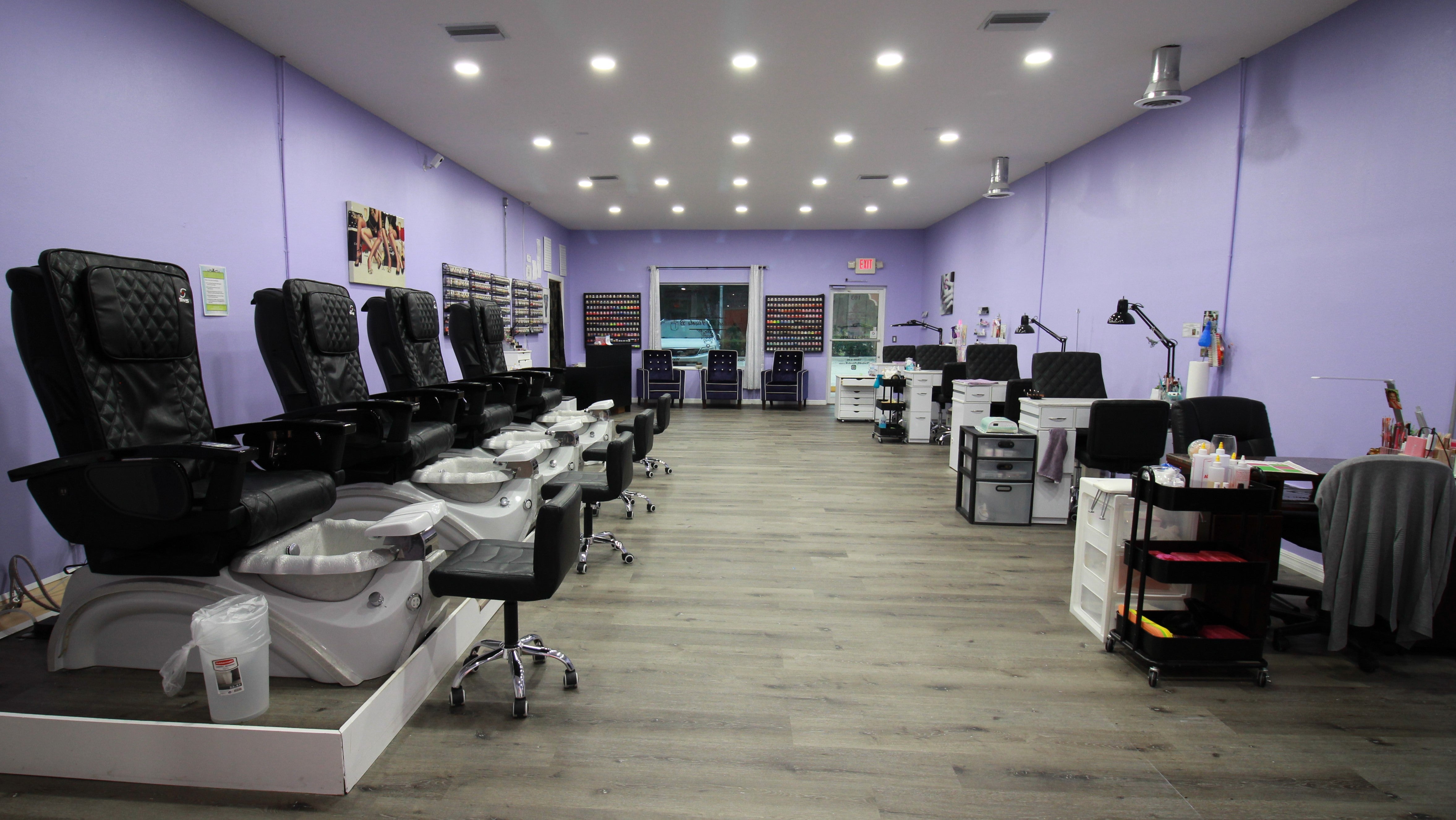 One of London's Most Stylish Nail Salons Opens Its First U.S. Studio in  Glendale